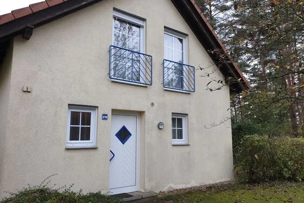   Ferienhaushäfte zum Plauer See