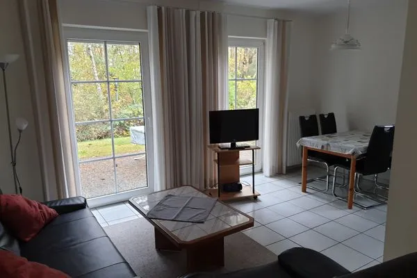   Ferienhaushäfte zum Plauer See