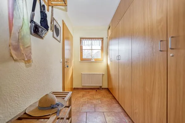 Eingangsbereich mit Garderobe Ferienpark Freesenbruch Wohnung 4.4 - Seeschwalbe