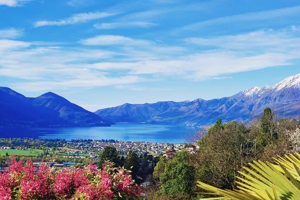 Balkon  Eckwohnung C06