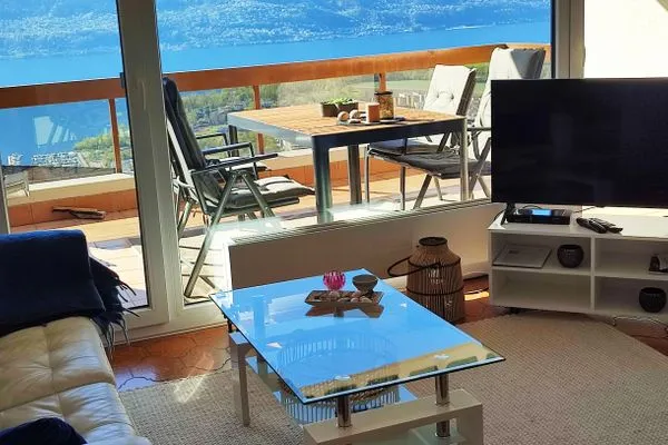 Wohnzimmer  Eckwohnung C06