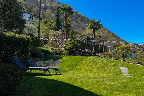 Garten  Bergidylle am Lago Maggiore