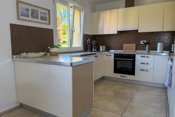 Küche / Küchenzeile  Bergidylle am Lago Maggiore