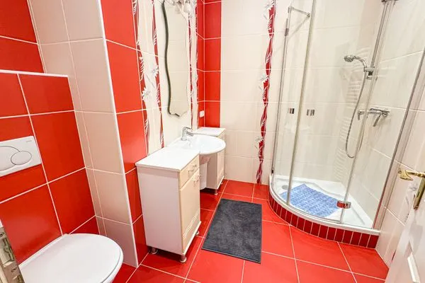 Badezimmer  Uns Tauhus Ferienwohnung