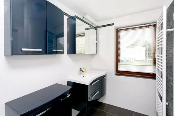 Badezimmer  Ferienwohnung Ostrea Breege - mit Garten und Grill