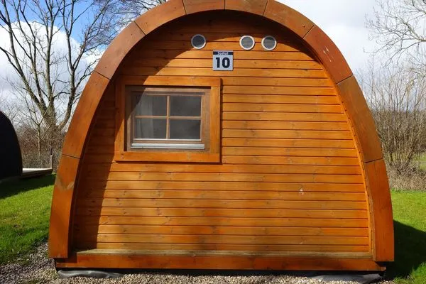  10 Premium Camping Pod "Südfall"