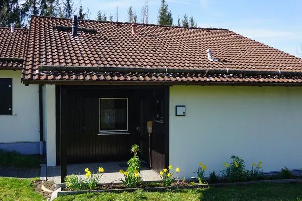 Hauptansicht Feriendorf Hochbergle Haus 23