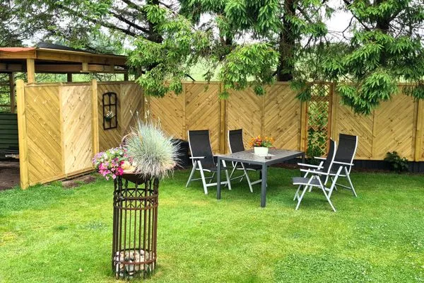 Garten  Ferienwohnung Kleefeld