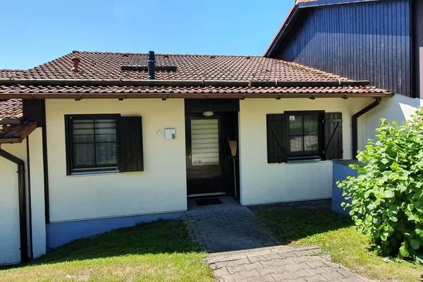Fassade / Eingang Feriendorf Hochbergle Haus 36