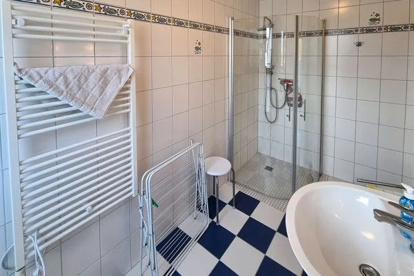 Badezimmer  Ferienhaus Zum Kreideblick, FeWo Seeigel