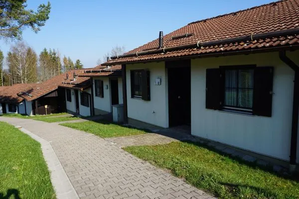 Fassade / Eingang Feriendorf Hochbergle Haus 43