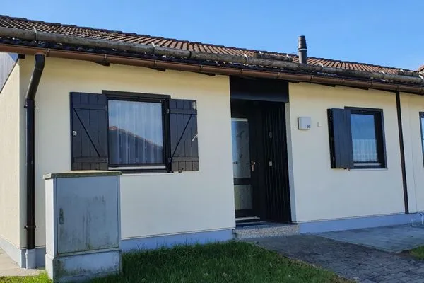 Fassade / Eingang Feriendorf Hochbergle Haus 60