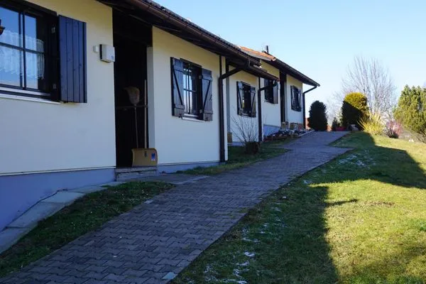 Fassade / Eingang Feriendorf Hochbergle Haus 95