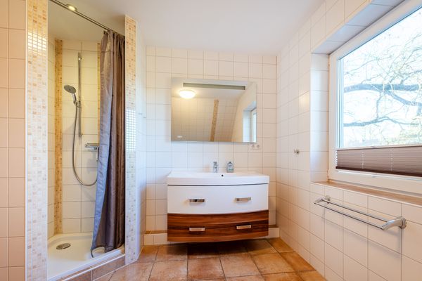  Haus "Wieckend" Wieck auf dem Darß - Badezimmer
