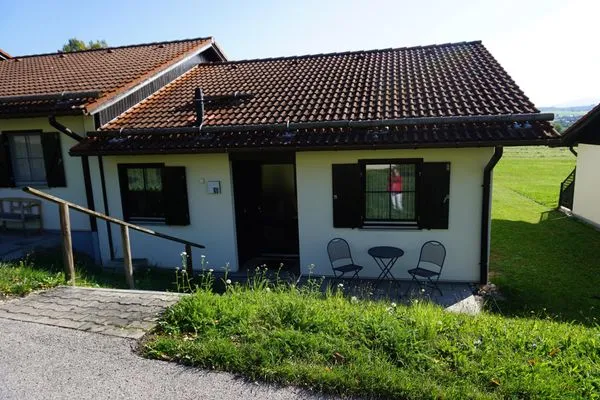 Fassade / Eingang Feriendorf Hochbergle Haus 109