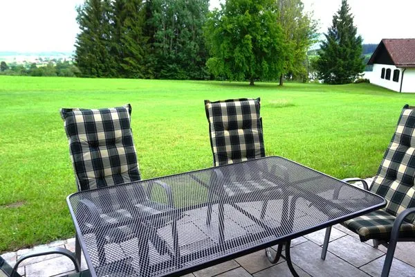 Gartenblick Feriendorf Hochbergle Haus 138