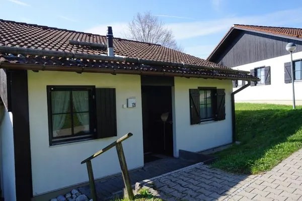 Fassade / Eingang Feriendorf Hochbergle Haus 139