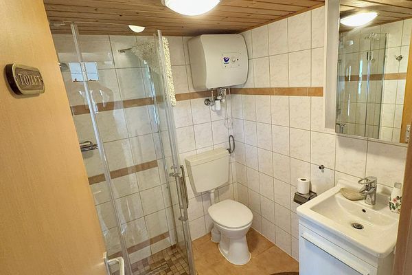  Huhnhaus – Rustikales Blockbohlenhaus Zinnowitz Zinnowitz - 