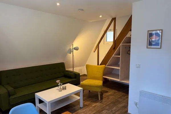   Waldidylle & Meerblick – Finnhütte im Kiefernwald nur 150 m zum Strand - Antonin