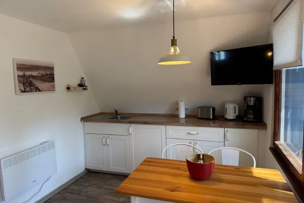   Naturerlebnis direkt vor der Tür – gemütliche Finnhütte am Waldrand - Ida