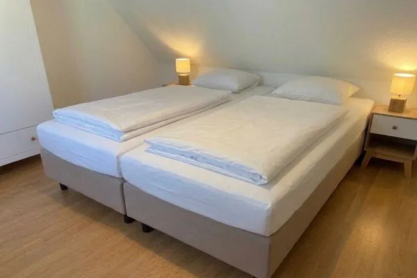  Ferienglück im Doppelhaus - 60 m zum Strand (Haus 1)