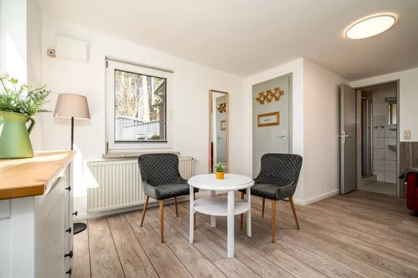 Ferienhaus Waterkieker am Jabelschen See - Schlaf- und Wohnbereich Nebengebäude  Waterkieker