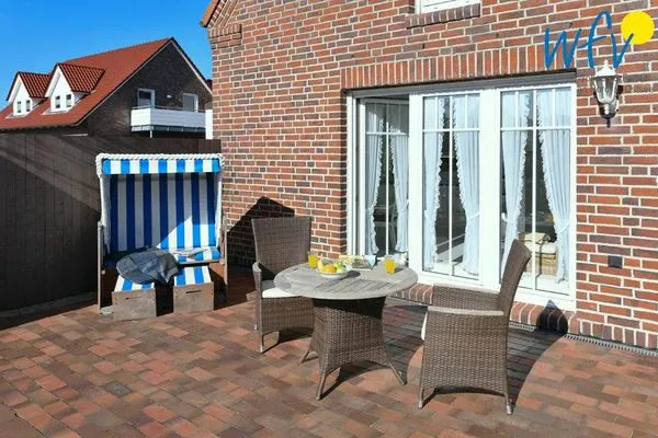 Terrasse Haus vorm Riff Ferienwohnung Memmertfeuer