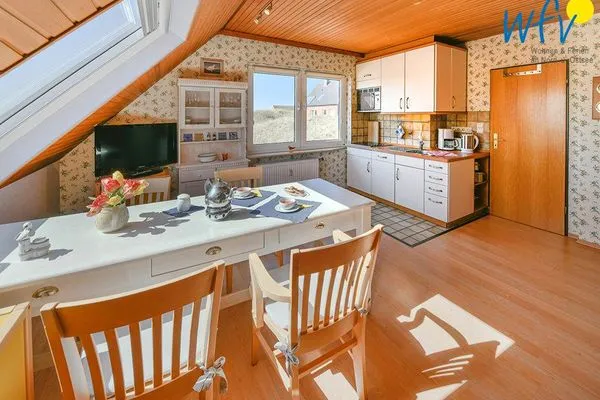 Essbereich und Küche Haus am Ginsterpad Ferienwohnung Heckenrose