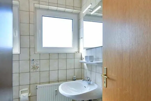 Badezimmer Haus am Ginsterpad Ferienwohnung Heckenrose