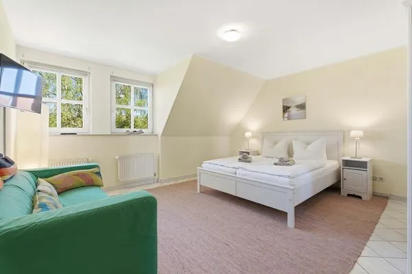 Schlafzimmer mit Doppelbett 1. OG  Kuttels Koje