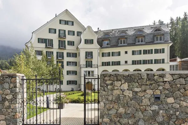 Fassade / Eingang  Residenza Alpenrose 18