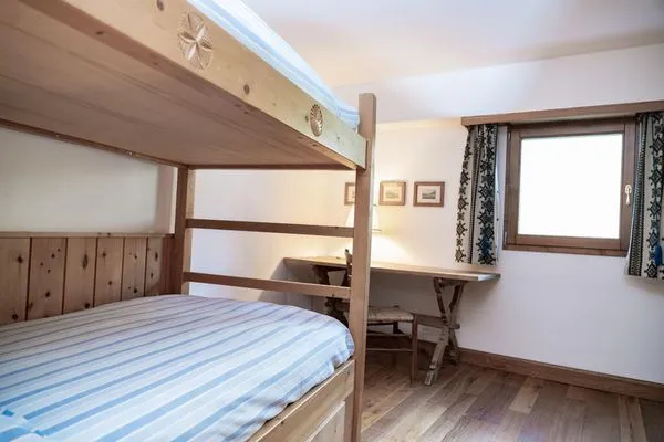 Schlafzimmer  Chesa Curtinella 13