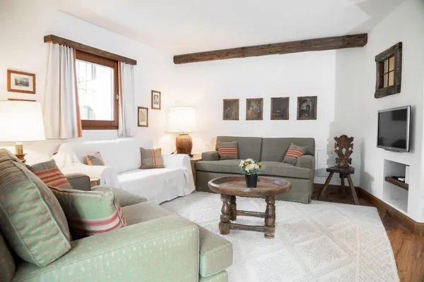 Wohnzimmer  Chesa Curtinella 13