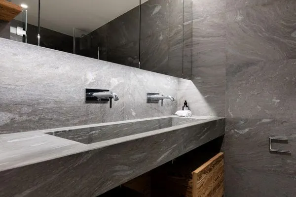 Badezimmer  Chesa Curtinella 21