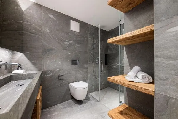 Badezimmer  Chesa Curtinella 21