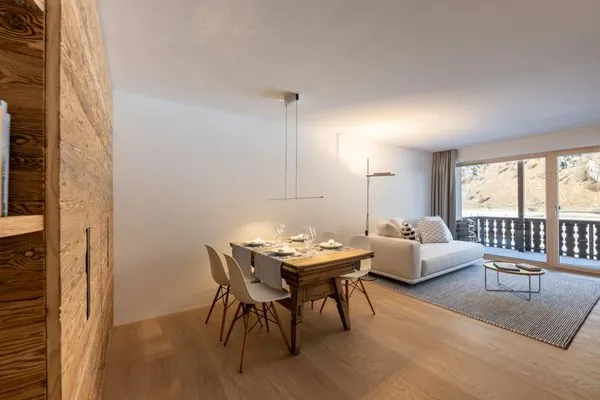 Wohnzimmer  Chesa Curtinella 21