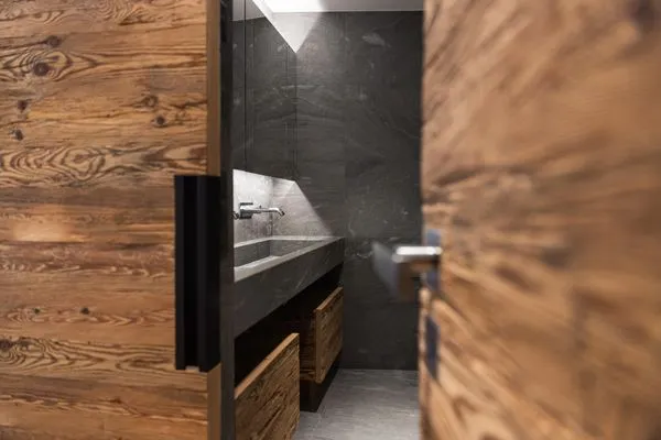 Badezimmer  Chesa Curtinella 21