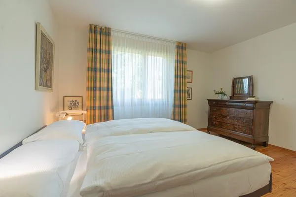 Schlafzimmer  Chesa Radonda 1