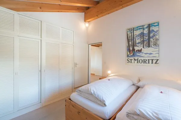 Schlafzimmer  Chesa Cravunera 29