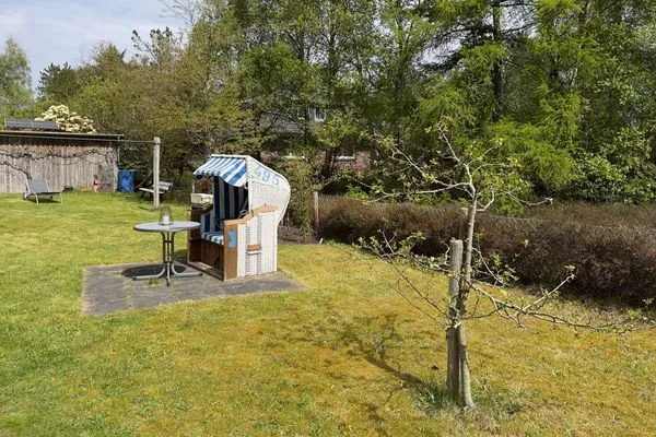 Garten Haus *Üüs Aran* Ferienwohnung *Üüs Aran 1*