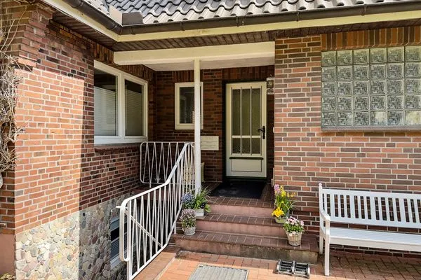 Fassade / Eingang Haus *Üüs Aran* Ferienwohnung *Üüs Aran 7*