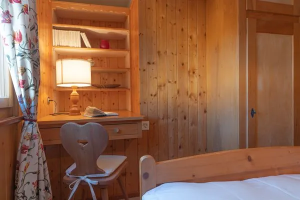 Schlafzimmer  Chesa Muot Mulin