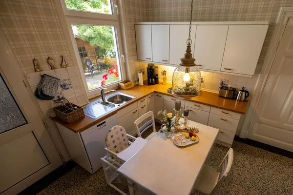 Küche / Küchenzeile  Ferienwohnung LOTTTALEBEN 1