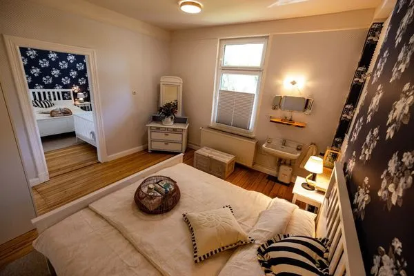 Schlafzimmer  Ferienwohnung LOTTTALEBEN 1