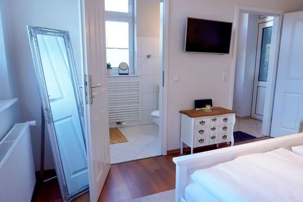 Schlafzimmer  Ferienwohnung LOTTTALEBEN 2