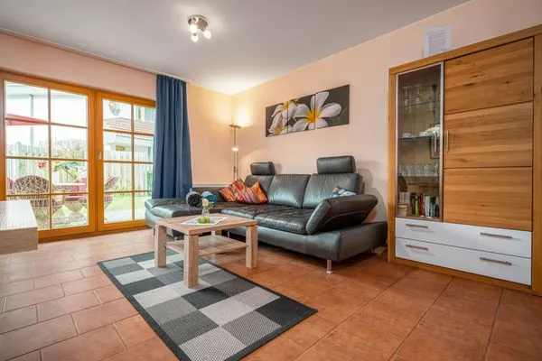 Wohnbereich Ferienpark Freesenbruch Wohnung 1.2 - Am Schwalbenweg