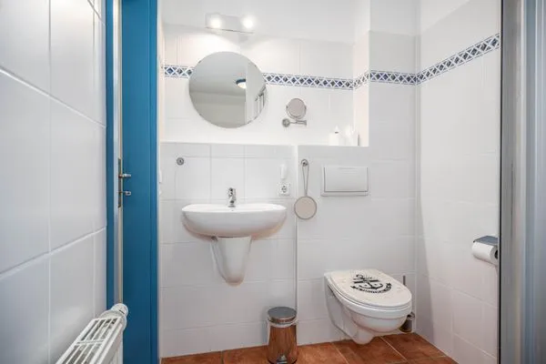 Bad mit WC und Dusche Ferienpark Freesenbruch Doppelhaushälfte 11 - Windflüchter