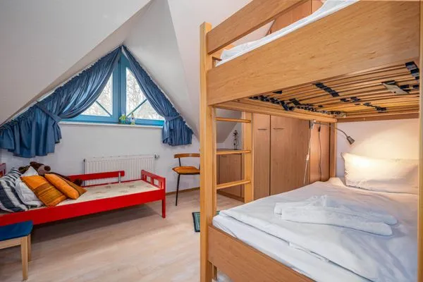 Schlafzimmer mit Doppelstockbett Ferienpark Freesenbruch Doppelhaushälfte 12 - Sommerlust