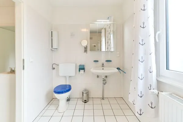 Badezimmer  (STR90a) Ferienwohnung "Haus Diana 1" F***