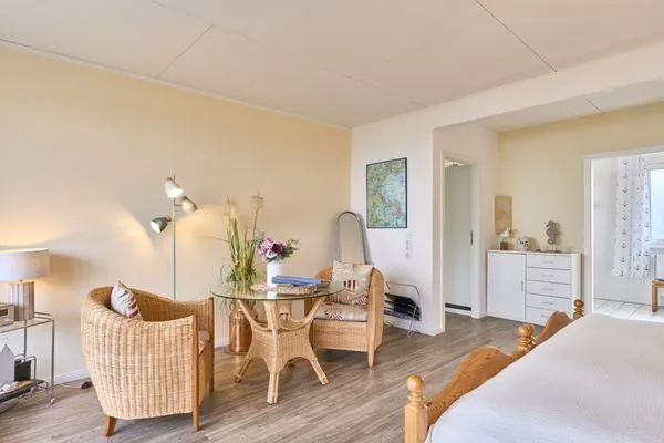 Schlafzimmer  (STR90a) Ferienwohnung "Haus Diana 1" F***